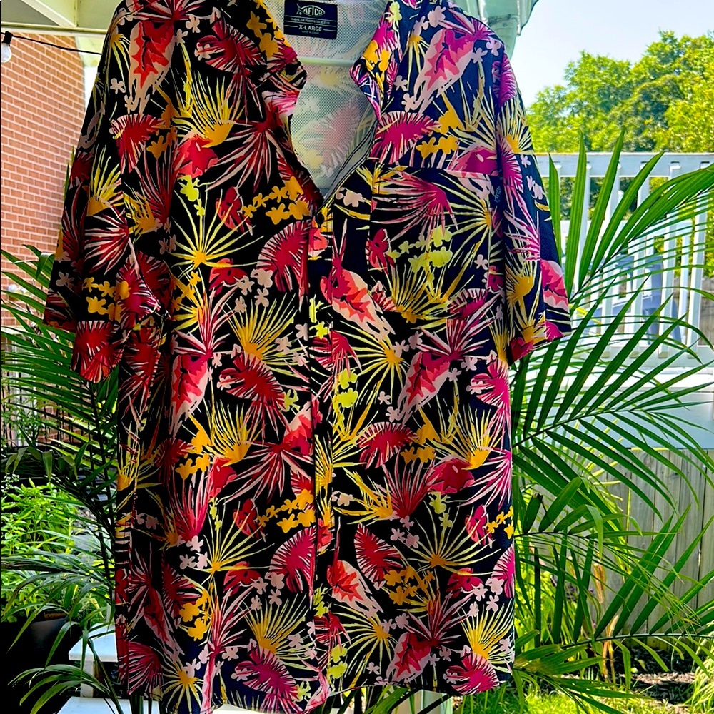 AFTCO Black and Pink Casual Button Down Shirt